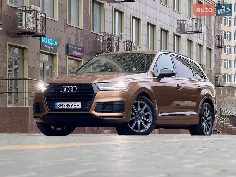Внедорожник / Кроссовер Audi Q7 2017 в Одессе