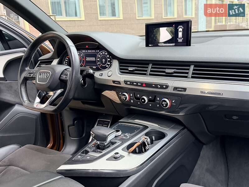 Внедорожник / Кроссовер Audi Q7 2017 в Одессе