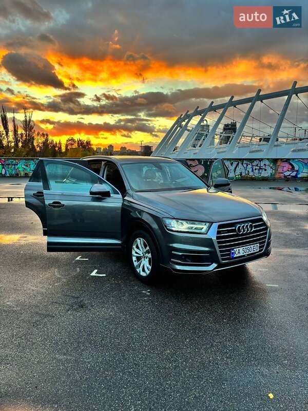 Позашляховик / Кросовер Audi Q7 2018 в Києві