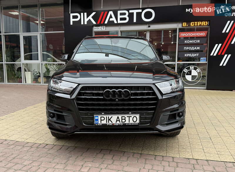 Позашляховик / Кросовер Audi Q7 2018 в Львові