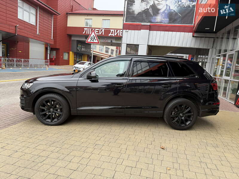 Позашляховик / Кросовер Audi Q7 2018 в Львові