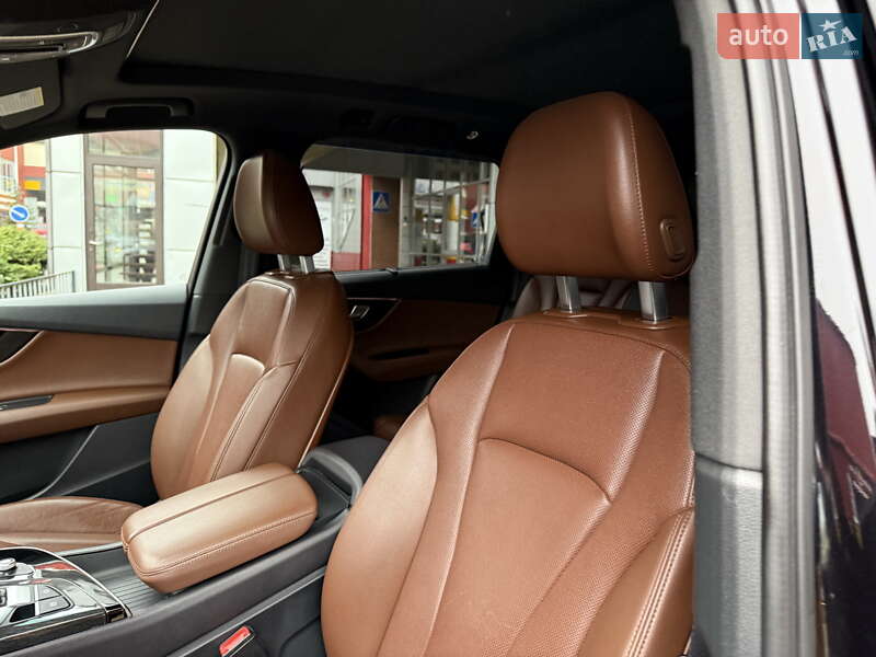 Позашляховик / Кросовер Audi Q7 2018 в Львові