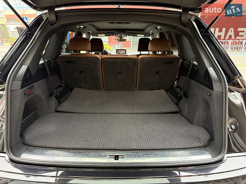 Позашляховик / Кросовер Audi Q7 2018 в Львові