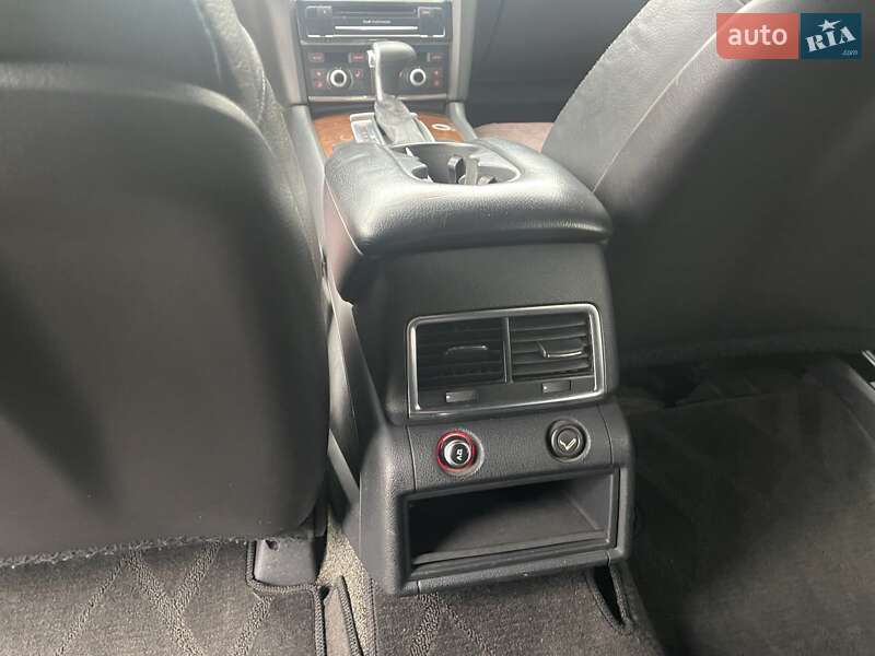 Позашляховик / Кросовер Audi Q7 2006 в Чернівцях фото 23 Позашляховик / Кросовер Audi Q7 2006 в Чернівцях