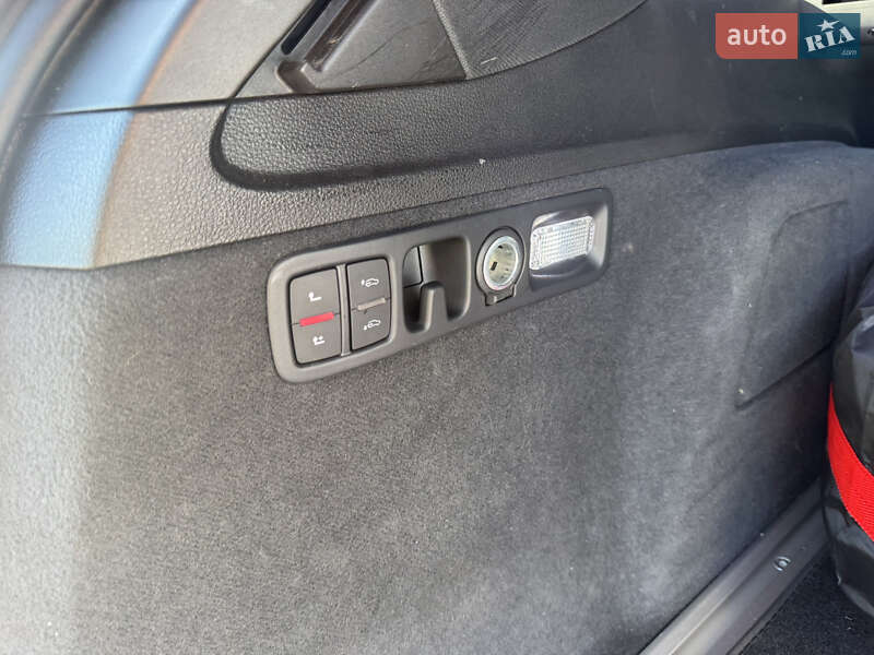 Позашляховик / Кросовер Audi Q7 2016 в Львові