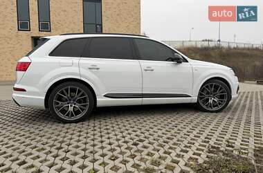 Внедорожник / Кроссовер Audi Q7 2017 в Хмельницком