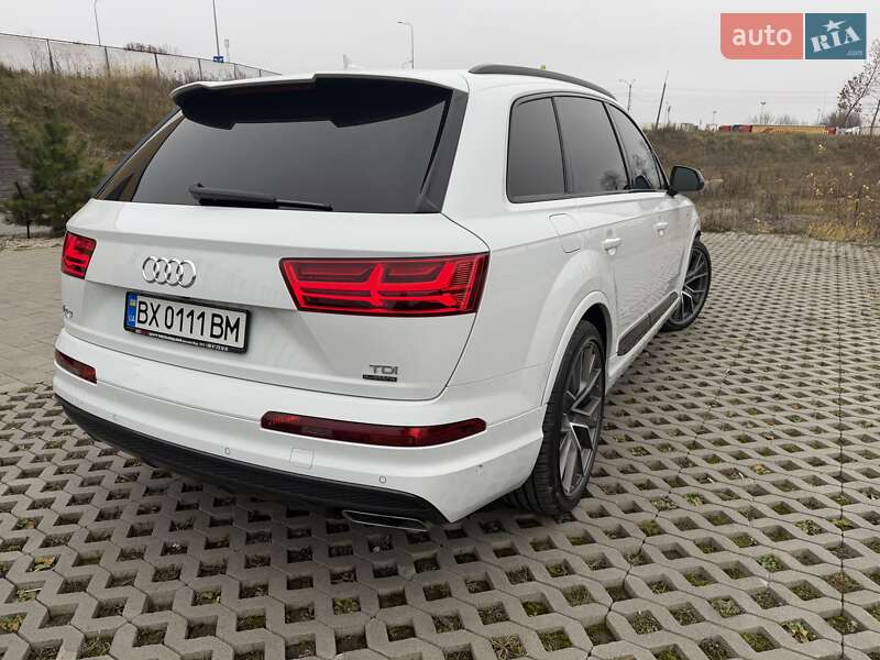Позашляховик / Кросовер Audi Q7 2017 в Хмельницькому