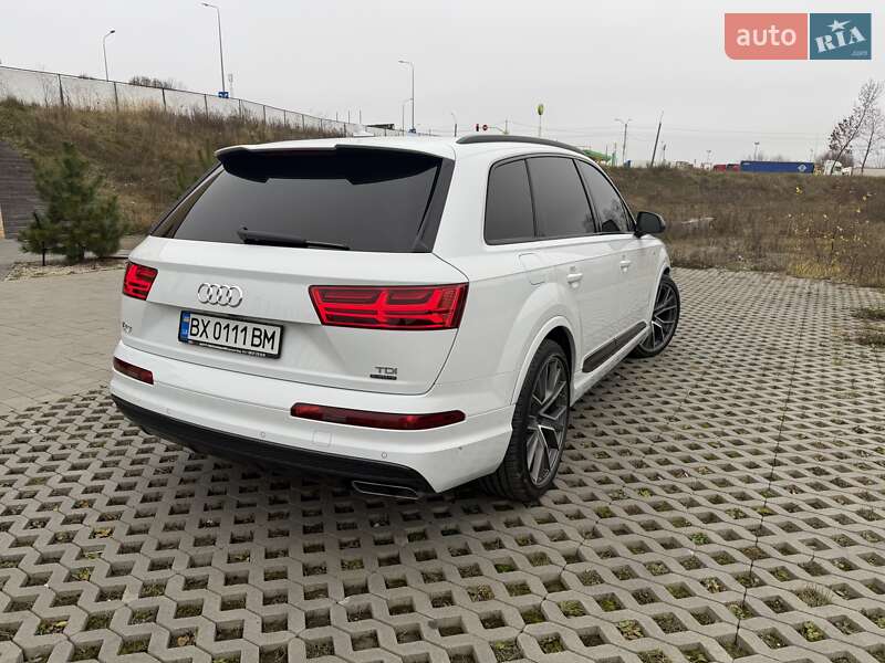 Позашляховик / Кросовер Audi Q7 2017 в Хмельницькому