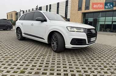 Внедорожник / Кроссовер Audi Q7 2017 в Хмельницком