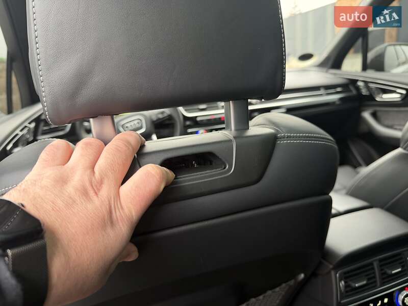 Позашляховик / Кросовер Audi Q7 2017 в Хмельницькому