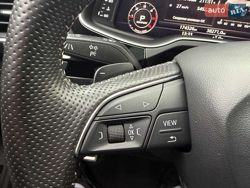 Позашляховик / Кросовер Audi Q7 2017 в Хмельницькому