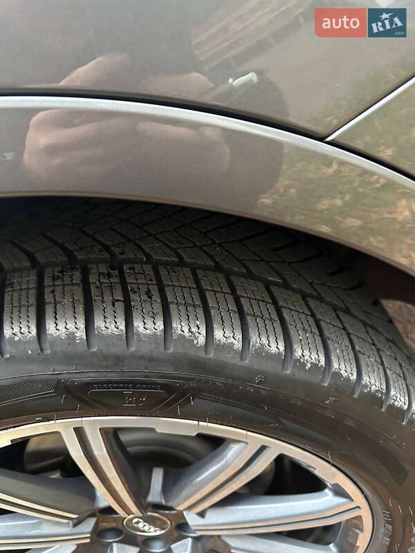 Внедорожник / Кроссовер Audi Q7 2017 в Тернополе