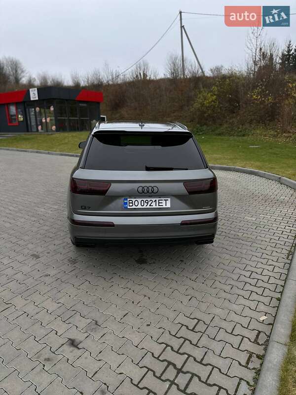 Внедорожник / Кроссовер Audi Q7 2017 в Тернополе