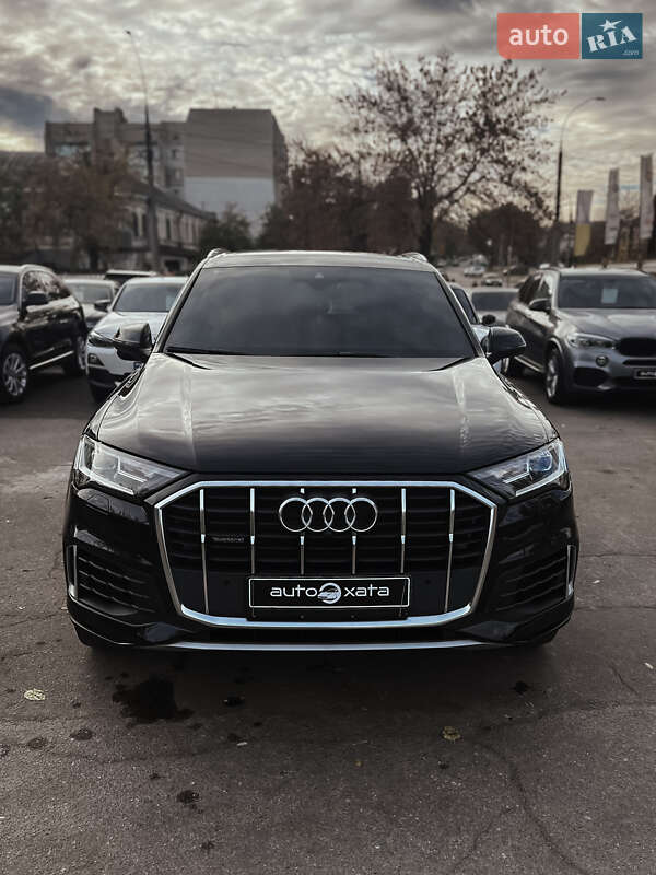 Позашляховик / Кросовер Audi Q7 2019 в Миколаєві