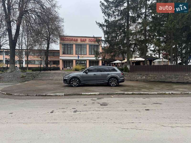 Внедорожник / Кроссовер Audi Q7 2020 в Звягеле фото 43 Внедорожник / Кроссовер Audi Q7 2020 в Звягеле