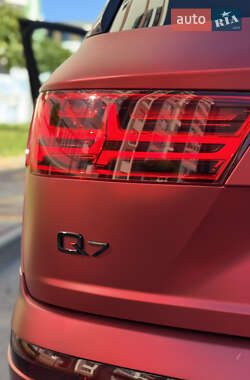 Внедорожник / Кроссовер Audi Q7 2018 в Киеве