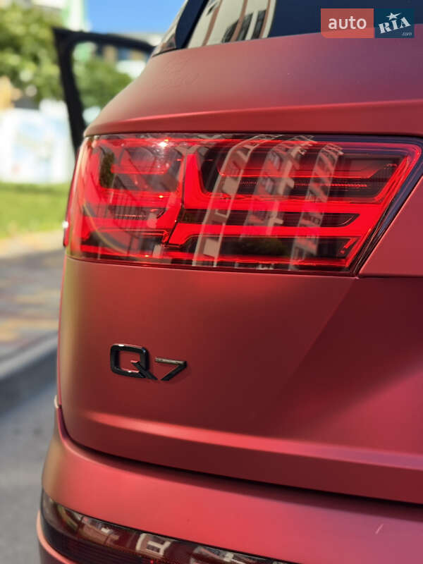 Позашляховик / Кросовер Audi Q7 2018 в Києві фото 29 Позашляховик / Кросовер Audi Q7 2018 в Києві