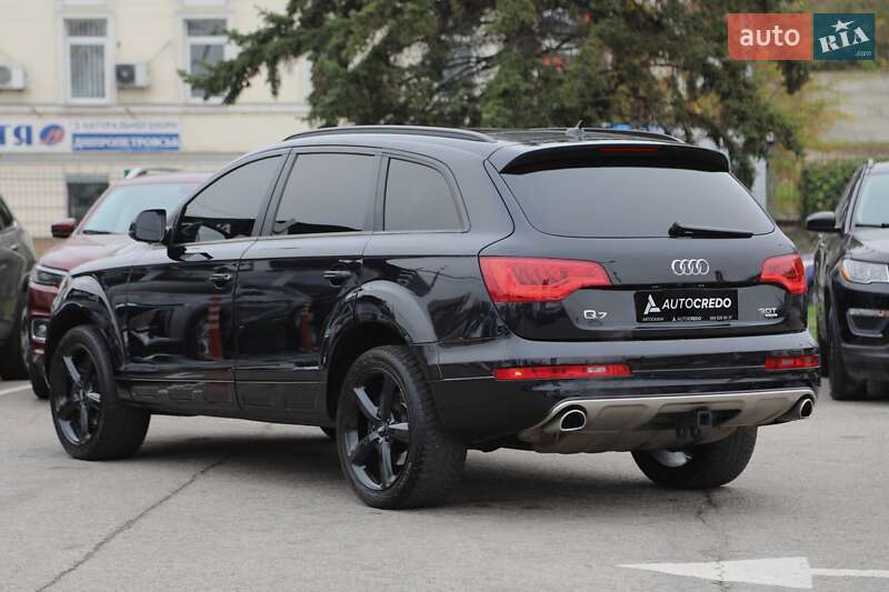 Позашляховик / Кросовер Audi Q7 2015 в Харкові