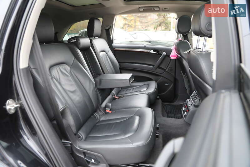 Позашляховик / Кросовер Audi Q7 2015 в Харкові