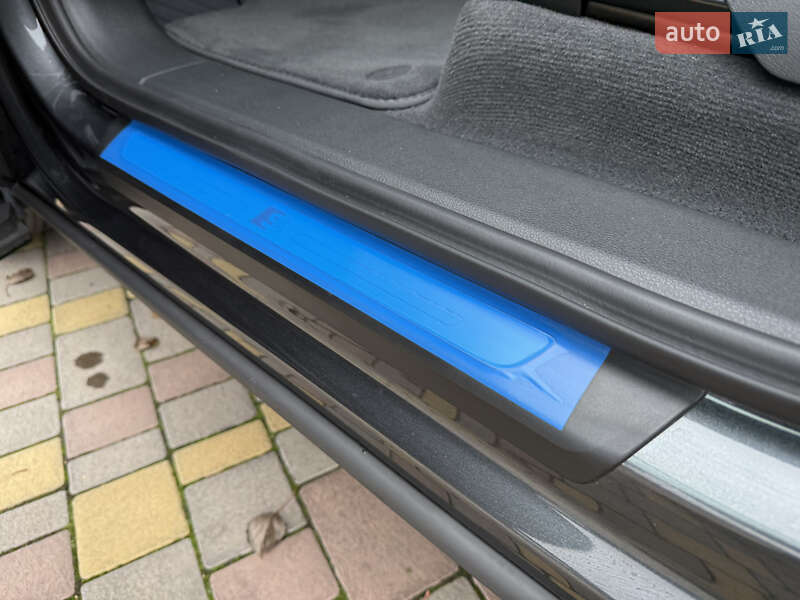 Внедорожник / Кроссовер Audi Q7 2023 в Днепре