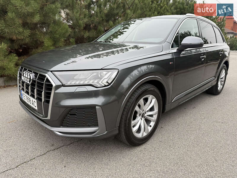 Внедорожник / Кроссовер Audi Q7 2023 в Днепре
