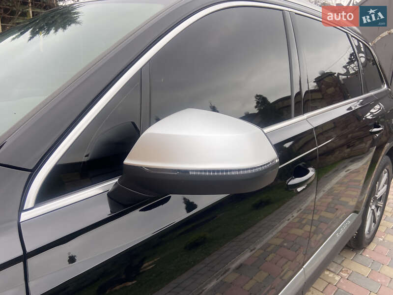 Позашляховик / Кросовер Audi Q7 2017 в Тернополі