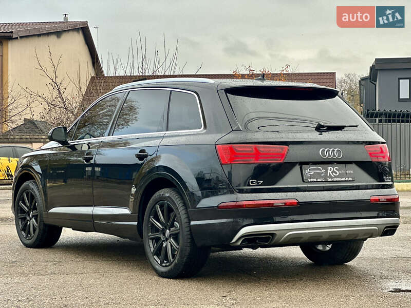 Внедорожник / Кроссовер Audi Q7 2017 в Киеве