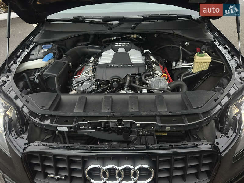 Позашляховик / Кросовер Audi Q7 2015 в Києві