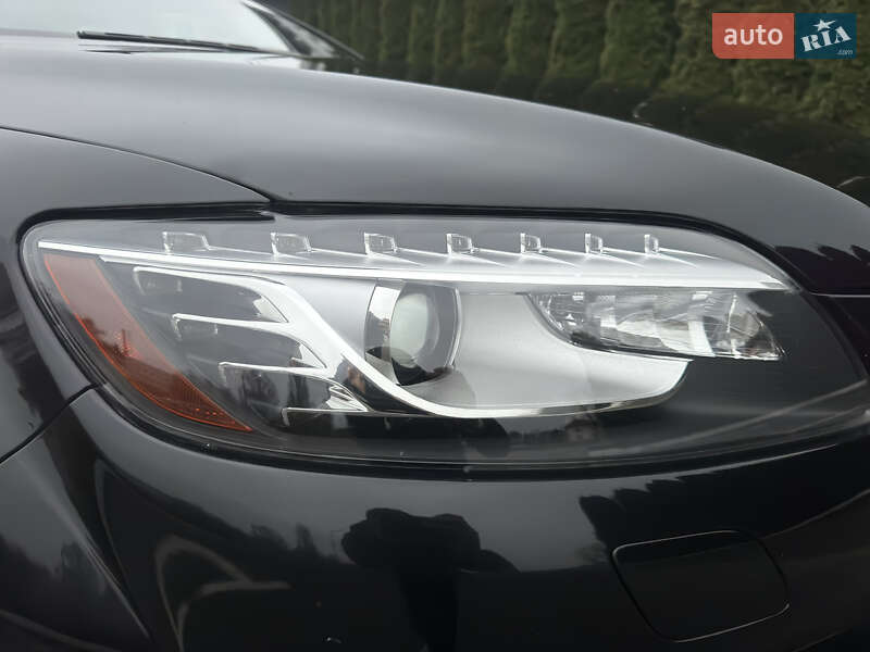 Позашляховик / Кросовер Audi Q7 2015 в Києві