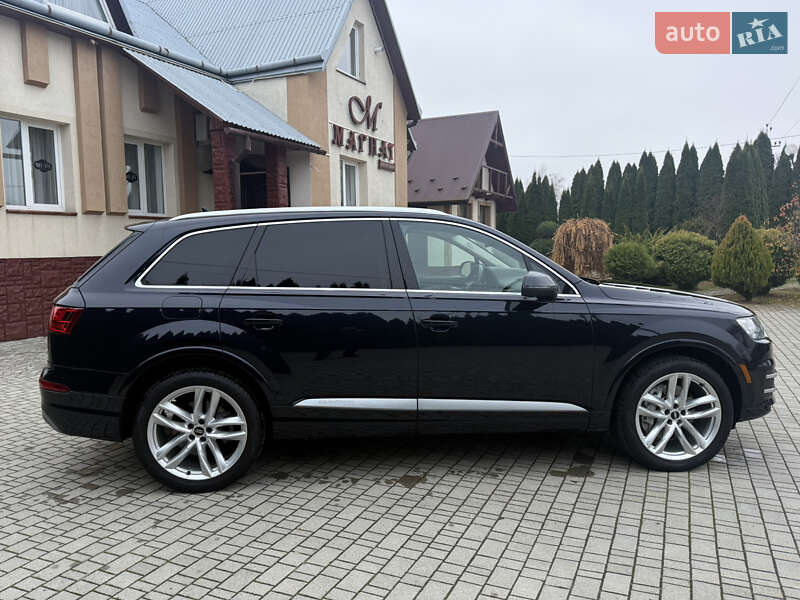 Позашляховик / Кросовер Audi Q7 2017 в Львові