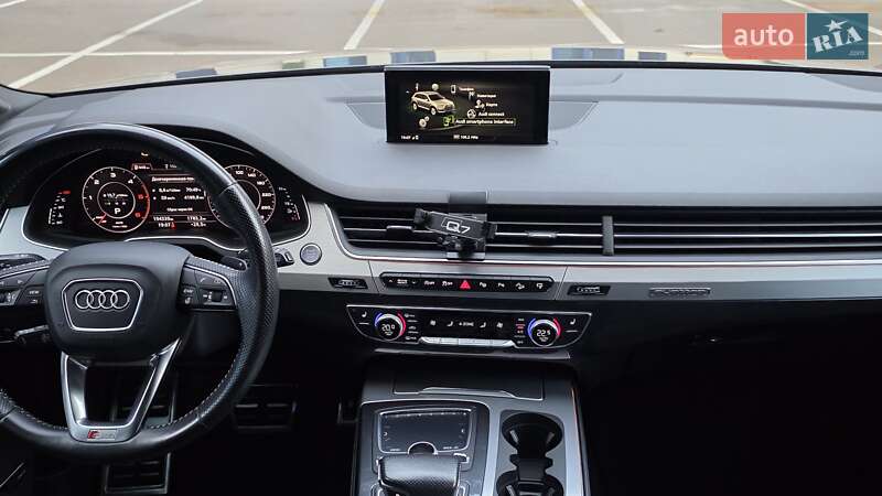 Позашляховик / Кросовер Audi Q7 2017 в Києві фото 19 Позашляховик / Кросовер Audi Q7 2017 в Києві