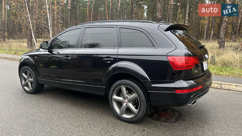 Позашляховик / Кросовер Audi Q7 2015 в Києві