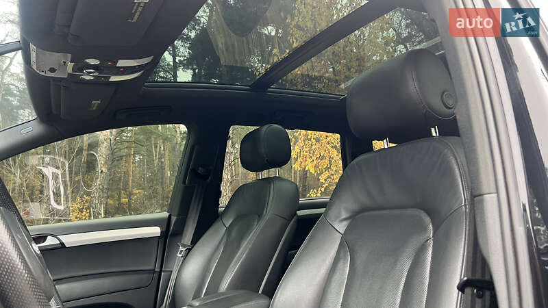Позашляховик / Кросовер Audi Q7 2015 в Києві