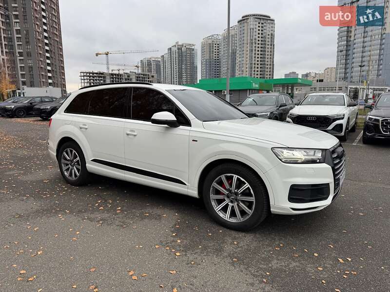 Позашляховик / Кросовер Audi Q7 2016 в Києві фото 83 Позашляховик / Кросовер Audi Q7 2016 в Києві