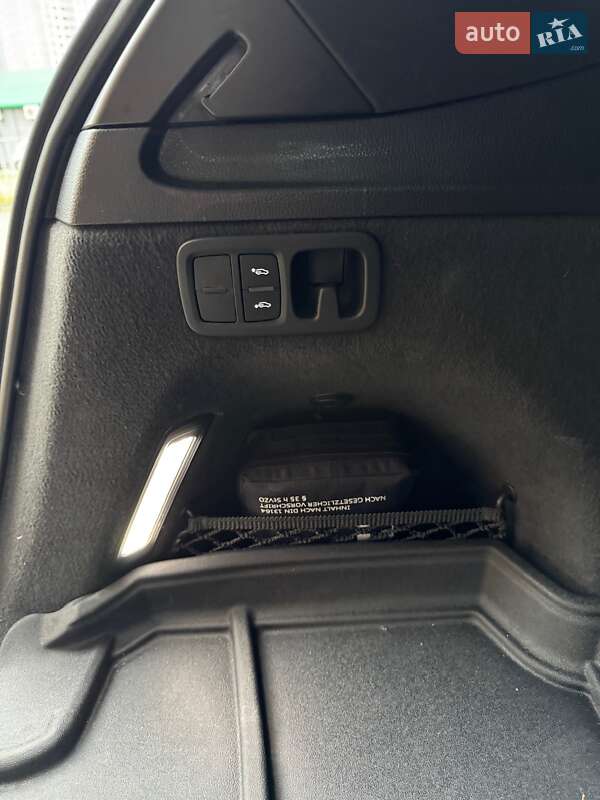 Позашляховик / Кросовер Audi Q7 2016 в Києві фото 19 Позашляховик / Кросовер Audi Q7 2016 в Києві