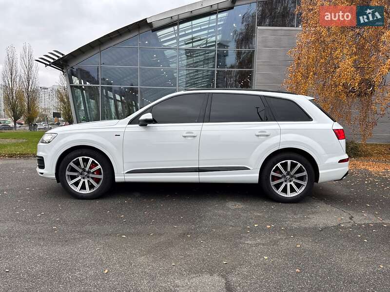 Позашляховик / Кросовер Audi Q7 2016 в Києві фото 87 Позашляховик / Кросовер Audi Q7 2016 в Києві