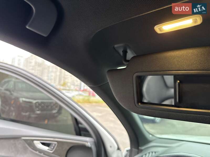 Позашляховик / Кросовер Audi Q7 2016 в Києві фото 60 Позашляховик / Кросовер Audi Q7 2016 в Києві