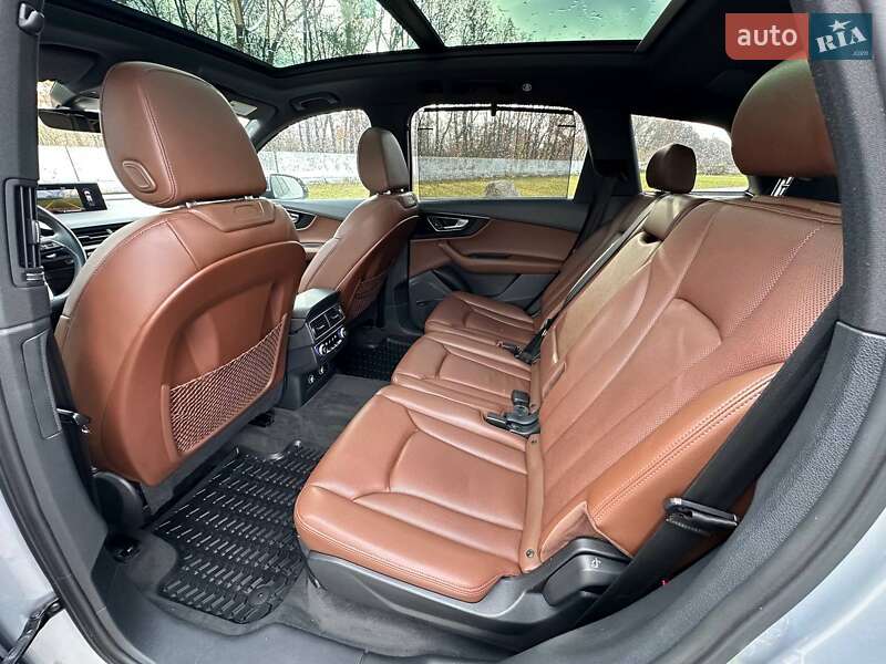 Позашляховик / Кросовер Audi Q7 2018 в Луцьку
