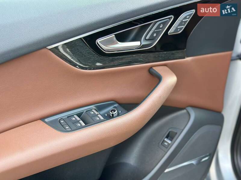 Позашляховик / Кросовер Audi Q7 2018 в Луцьку