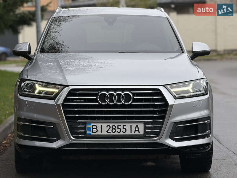 Позашляховик / Кросовер Audi Q7 2018 в Києві