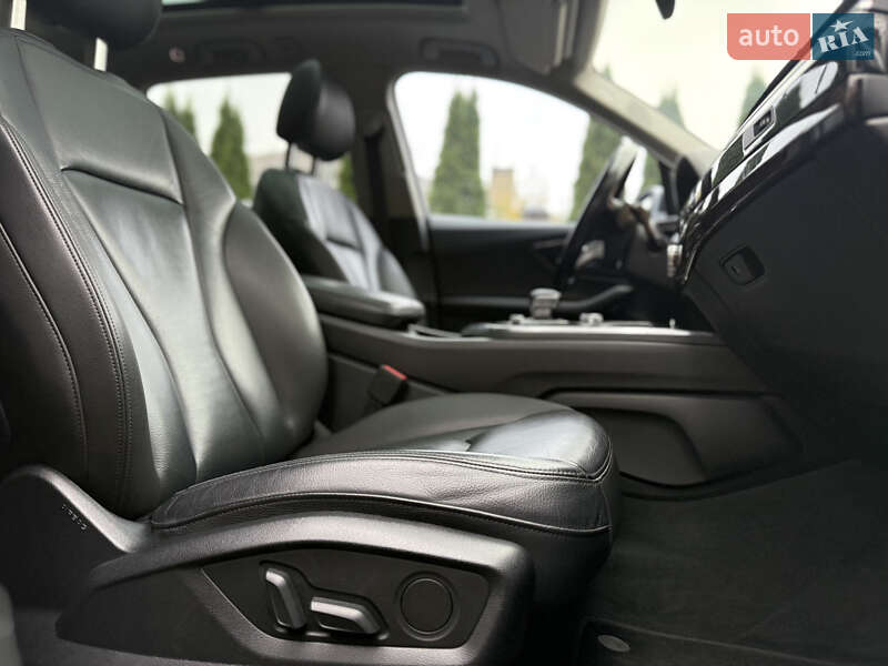 Позашляховик / Кросовер Audi Q7 2018 в Києві
