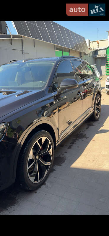 Позашляховик / Кросовер Audi Q7 2018 в Києві фото 45 Позашляховик / Кросовер Audi Q7 2018 в Києві