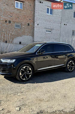 Внедорожник / Кроссовер Audi Q7 2018 в Киеве