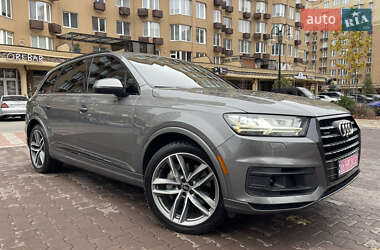 Внедорожник / Кроссовер Audi Q7 2016 в Киеве
