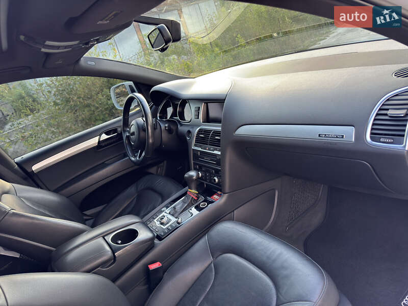 Внедорожник / Кроссовер Audi Q7 2013 в Надворной