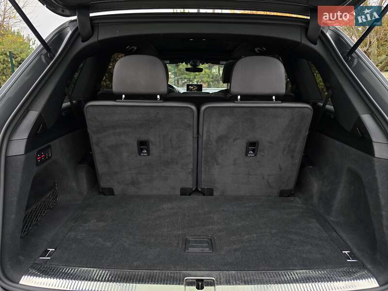 Позашляховик / Кросовер Audi Q7 2016 в Хмельницькому