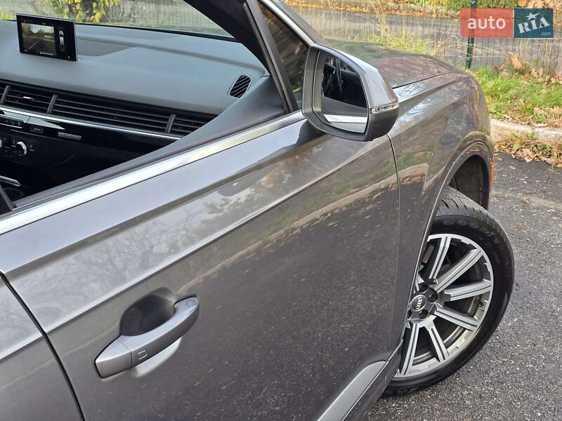 Позашляховик / Кросовер Audi Q7 2016 в Хмельницькому