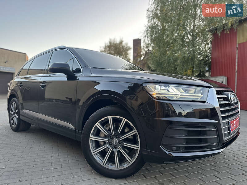 Внедорожник / Кроссовер Audi Q7 2016 в Владимире