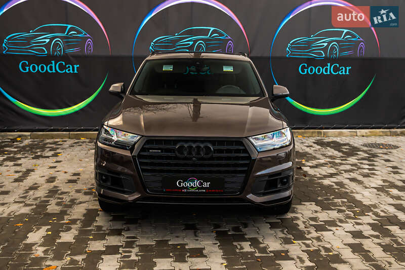Позашляховик / Кросовер Audi Q7 2017 в Луцьку