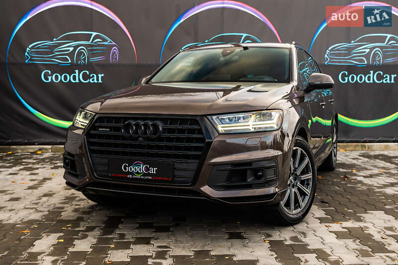 Позашляховик / Кросовер Audi Q7 2017 в Луцьку
